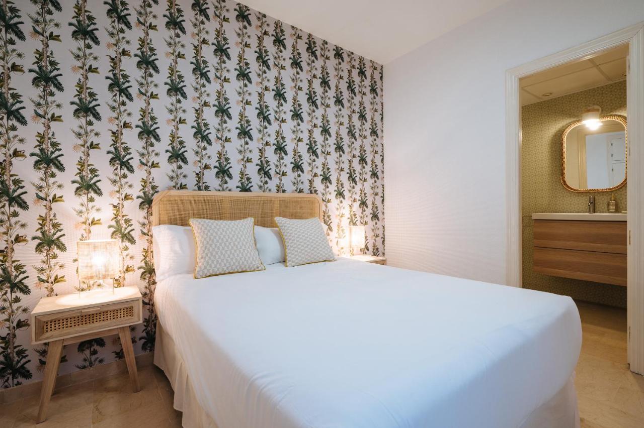 Lirio Suite Apartment - Private Parking Included Sevilla Exterior foto